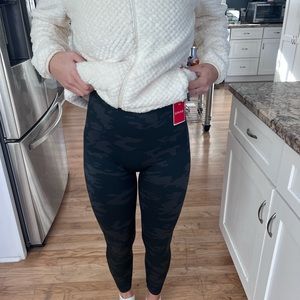 black/camo spanx leggings